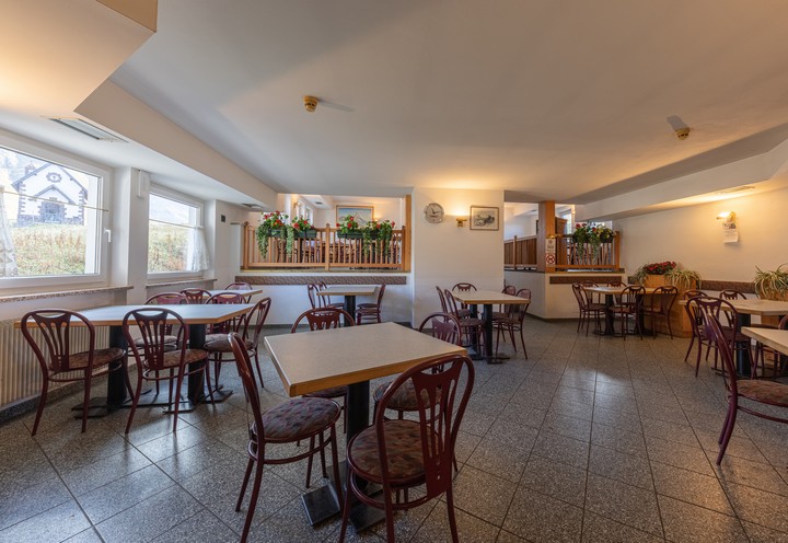 sala-bar